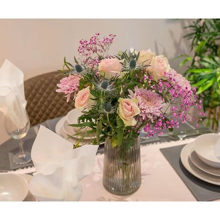 Central Belfast Apartments Belfast Work-Rest-Play R&R Екстериор снимка