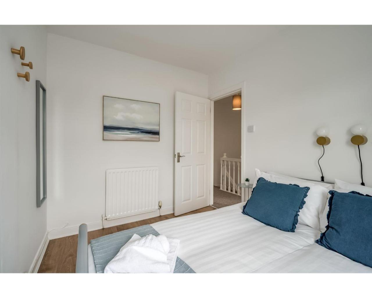 Central Belfast Apartments Belfast Work-Rest-Play R&R Стая снимка