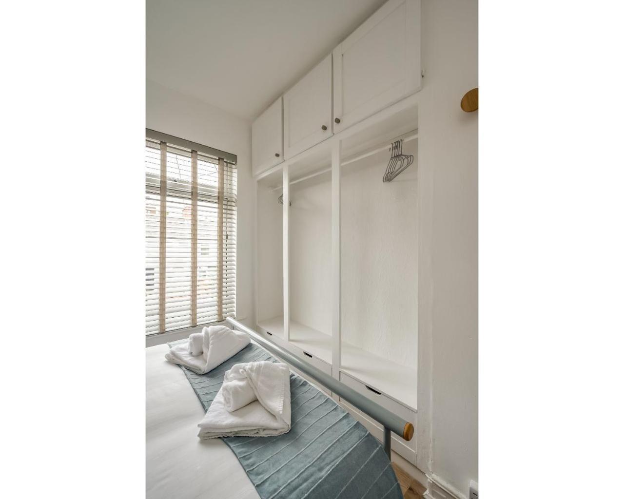 Central Belfast Apartments Belfast Work-Rest-Play R&R Стая снимка
